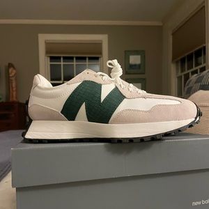New Balance 327 WHITE GREEN